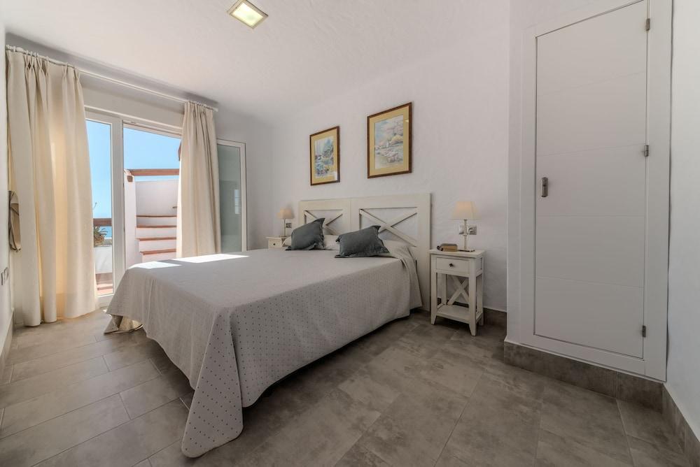 Flamenco Hotel 3*
